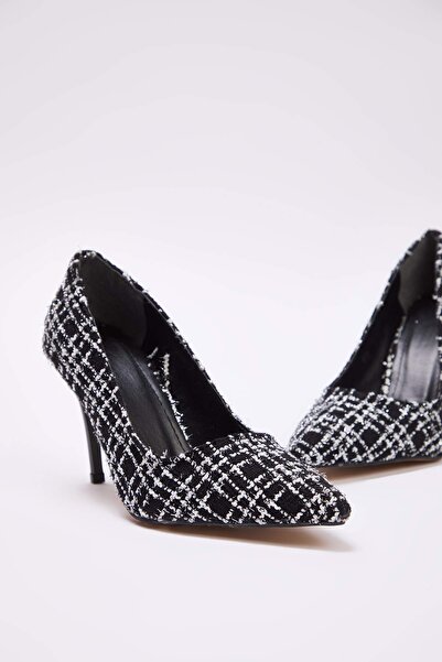 TRENDYOL SHOES Black Tweed Pointed Toe Women's 8.5 cm Classic Heeled Shoes Takaw26To00021