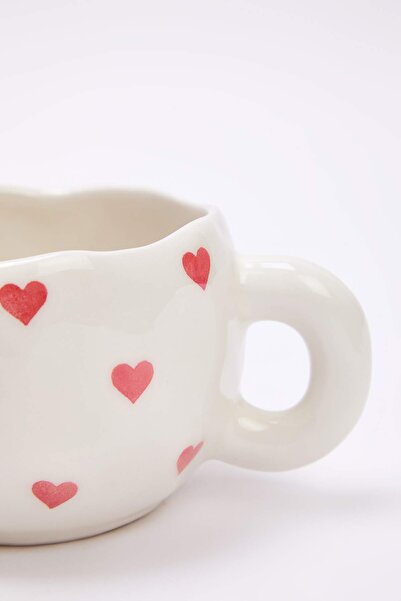 TRENDYOLMİLLA HOME Cană unică din ceramică Heart cu imprimeu TPHAW26UP00006