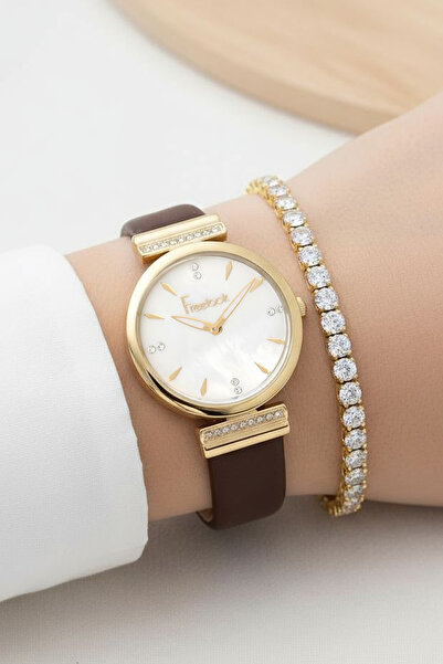 Freelook ساعة يد نسائية بسوار جلدي بني اللون + هدية سوار