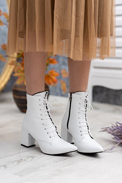 DURUNUN BUTİĞİ Duliz Beyaz Sivri Burun Bağcıklı Günlük Kadın Bot