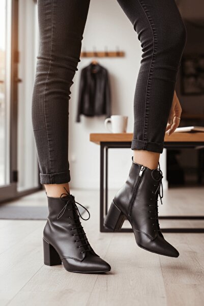 DİVOLYA Γυναικείες μπότες Eliz Μαύρες Μυτερές Μύτη (7cm) με τακούνι Lace Up Daily