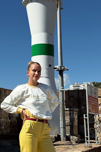 Le'sluette shadow of style Kadın Snowboard Nakış Detaylı Triko Bisiklet Yaka Oversize Sweatshirt Ekru