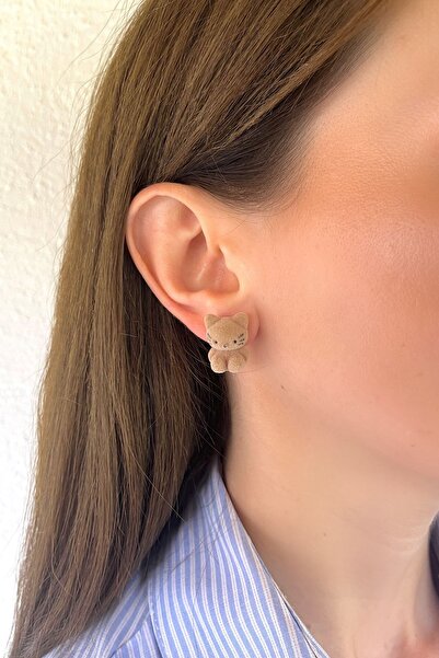 LUZ Beige Plush Cat Earrings