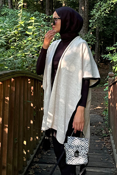 QLAY oversized Γυναικεία λεπτά πλεκτά - Πόντσο με φούντες και αντίθεση ριγέ