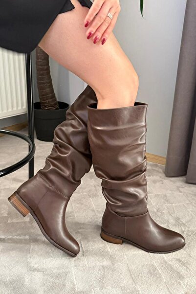 Preshley Γυναικείες μπότες με κορδόνια σε καφέ δέρμα με επίπεδη σόλα κάτω από το γόνατο