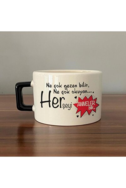 Kırtasiye Ofisi كوب C ذو مقبض أسود مطبوع عليه "ما يعلم أن يمشي كثيرًا وما يقر...