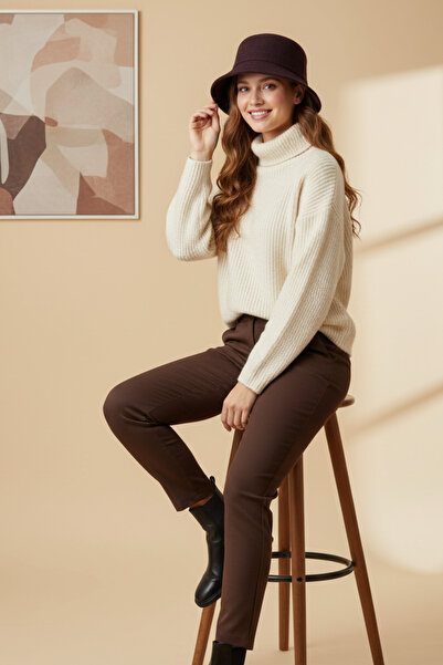 Ritagarcia Kadın Yuvarlak Bordo Kaşe Kova Şapka