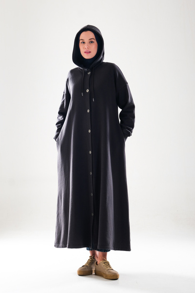 Plistre 2274_Kadın Antrasit Gri Kapüşonlu Çıtçıtlı 3 İplik Uzun Kap – Oversize Cepli Mevsimlik Tesettür