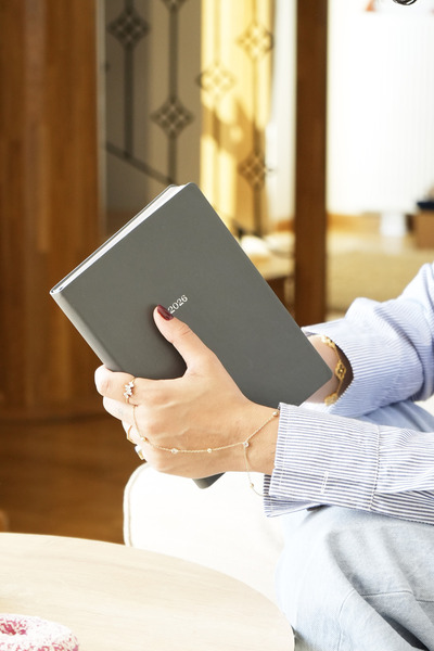 Victoria's Journals Smyth 2026 Daily Agenda A5 (14X21Cm) Flexible Cover Ivory 80 Gr.