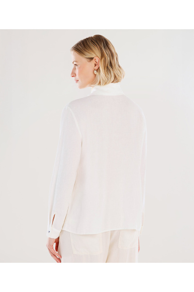 Yargıcı Yaka Detaylı Gömlek