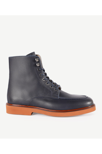 Yargıcı Renkli Tabanlı Bağcıklı Bot