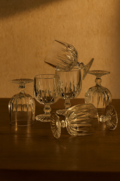 Delisoga ✨ Luxury crystal goblets set with an elegant engraved design - 12 cm high and 240 ml capacity