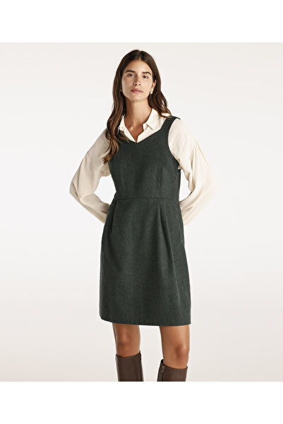 Yargıcı Pile Detaylı Kısa Elbise