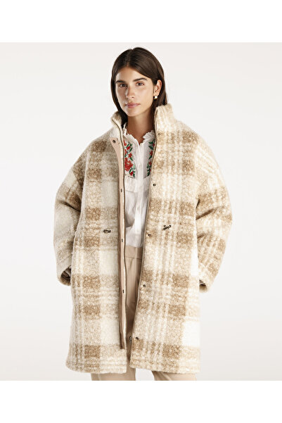 Yargıcı Beli Lastikli Çıtçıtlı Palto