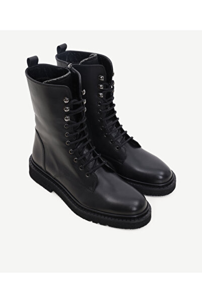 Yargıcı Taş Detaylı Deri Bağcıklı Bot