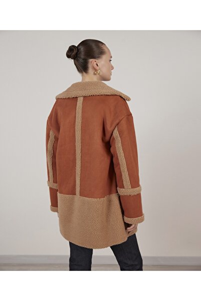 Yargıcı Kürk Detaylı Mont