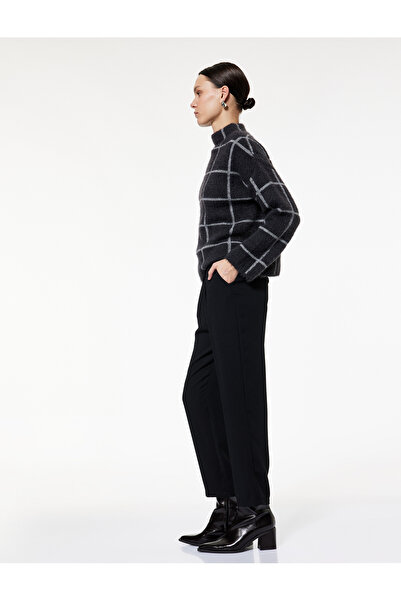 Koton Yüksek Bel Metal Aksesuarlı Cep Detaylı Beli Lastikli Havuç Pantolon