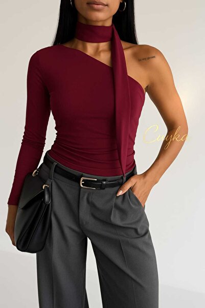 Cuyka Kadın Tek Omuz Fular Detaylı Uzun Kollu Sandy Kumaş Bluz -