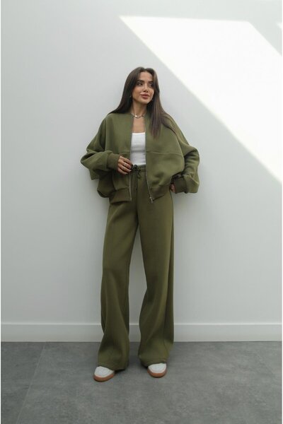 Havoş طقم بنطلون رياضي بتفاصيل خياطة أمامية كاكي