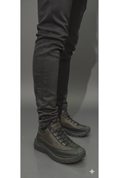 Voyager Гумові черевики з коротким горлом, модель з прикріпленими крилами M434