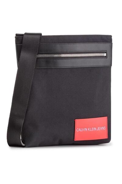 Calvin Klein Shoulder bag SP ESSENTIAL+ MICRO FLAT PACK