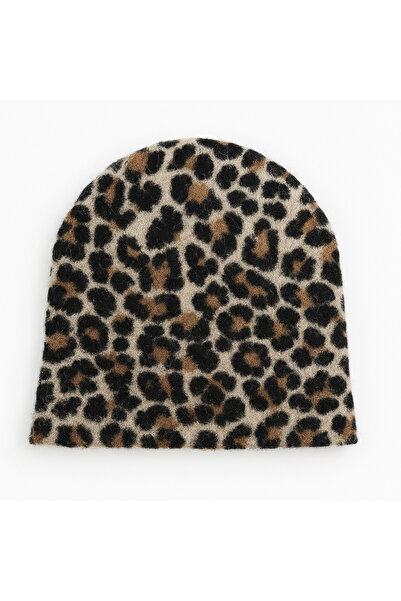 Butik Kadın Yumuşacık Leopar desenli Akrilik Kumaş Saçaklı Tüylü Bere – Sıcak Tutucu Kışlık Şapka