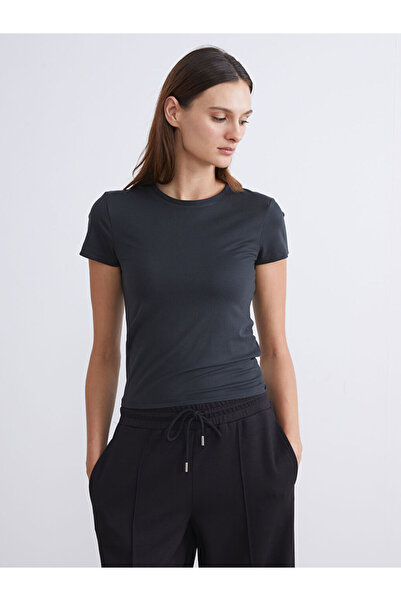 LC Waikiki Black bicycle collar soft touch women's sports t-shirt
