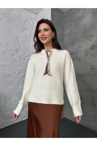 Elif Özbey Butik Ecru Soft Sweater with Scarf Collar