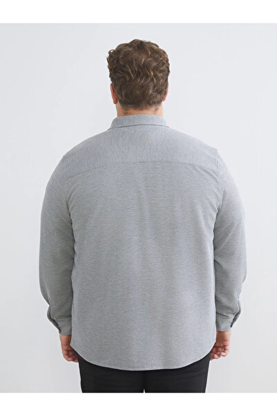 LC Waikiki قميص رجالي كبير الحجم بأكمام طويلة وقصة ضيقة