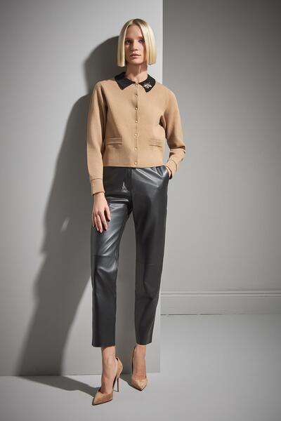 JOIN US Çıtçıt Detaylı Broşlu Bej Triko Ceket