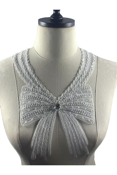 jasmina store fiyonklu taşlı yaka aplik