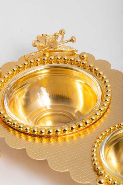 Bin Shihoun Golden date with golden legs