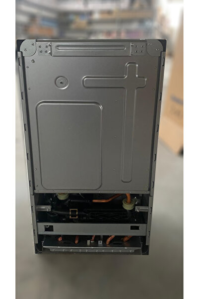 Buderus Logamax Plus GB172-35 İK H, 'TR' 7736900266 35 KW Duvar Tipi Yoğuşmalı Kombi Siyah Renkli