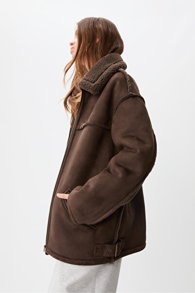 Stradivarius İçi kürklü dikiş detaylı kaban