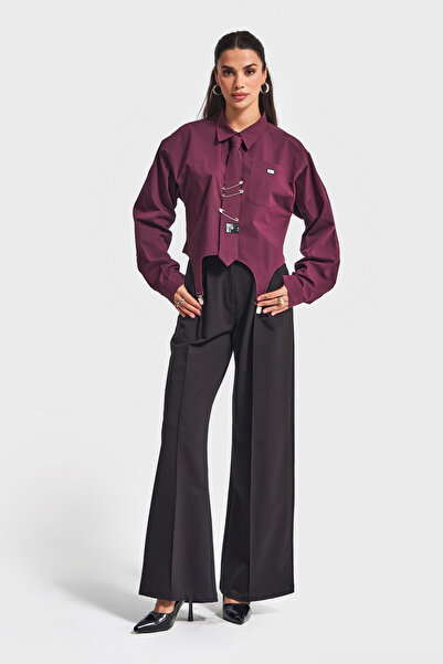 its basic Γυναικείο πουκάμισο με χαλαρή εφαρμογή σε μπορντό χρώμα με σχέδιο γραβάτας