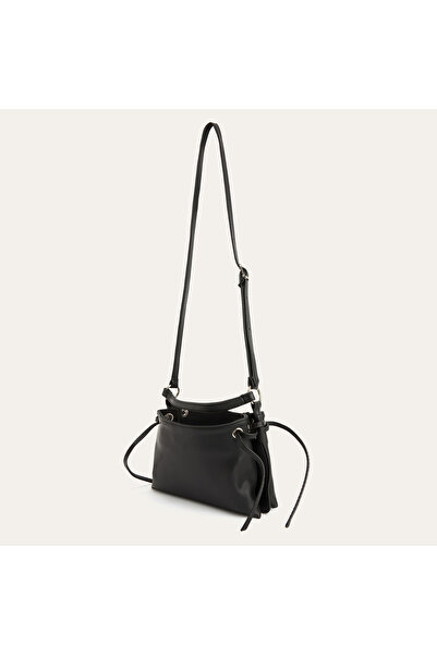 Mudo Leather Look Shoulder Bag