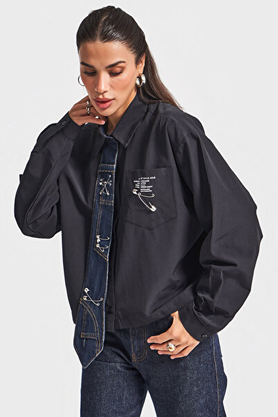 its basic Cămașă de damă cu design special, culoare neagră, cu detaliu cravată croială largă