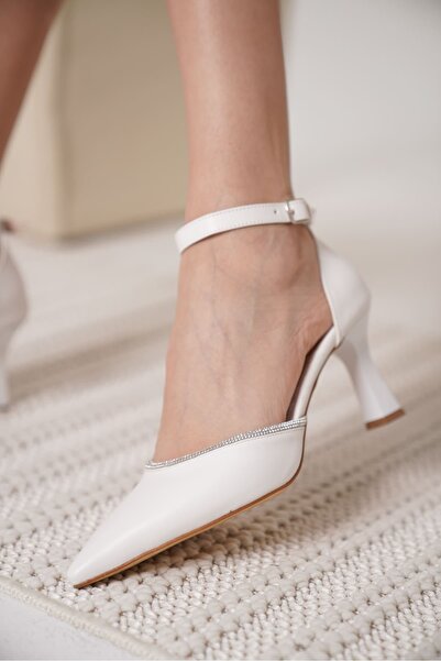 TRENDELLA Darla Stone Women's White Heeled Shoes