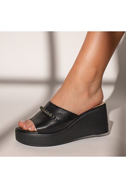 Modlet.ro Sandale negre cu platformă și pietre pentru femei MOD11605