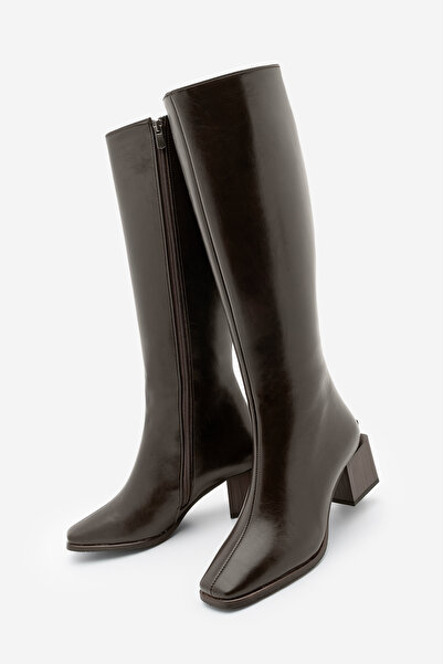 Marjin Women's Blunt Toe Zippered Thick Heeled Boots Lusso Brown