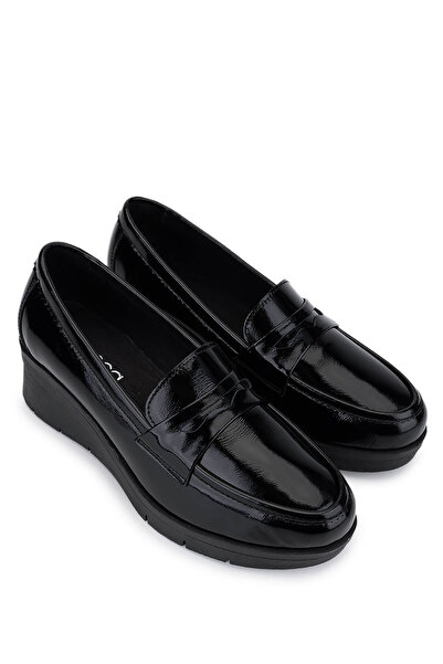 Tamer Tanca Kadın Hakiki Deri Siyah Rugan Comfort Ayakkabı