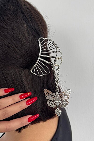 TAKIŞTIR Silver Color Butterfly Figured Dangling Metal Latch Clasp