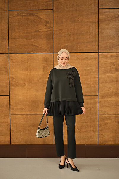 LOCCO Kadın Çiçek Detay Pliseli Takım Siyah