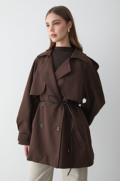 JASTE Kadın Kahverengi Kruvaze Yaka Astarlı Kemer Detaylı Trençkot