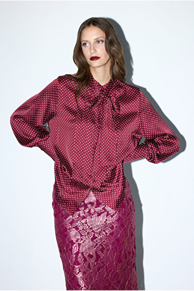 adL Mert Aslan Fularlı Bluz