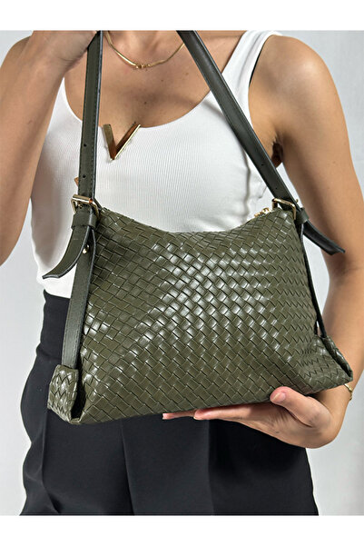 Duya Bags حقيبة يد وكتف نسائية من الجلد الصناعي بتفاصيل ذهبية من كاريا