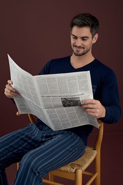 bie's Erkek Lacivert V Yaka Düğmesiz Göğüs Cepli Termal Bilek Manşetli Kışlık Uzun Kol Cepli Pijama Takımı