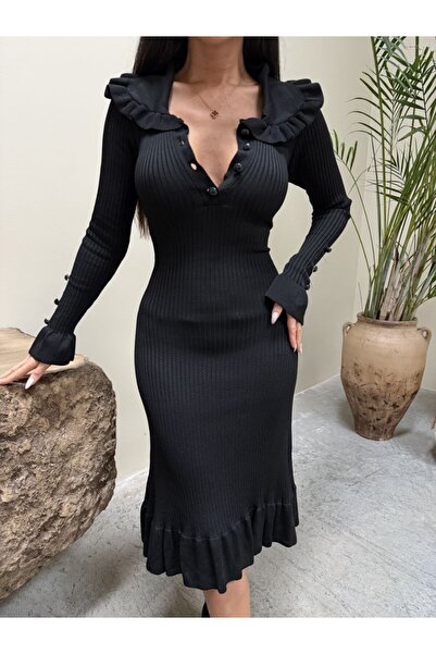 LE CARAMBOLE Γυναικείο πλεκτό φόρεμα με μαύρο γιακά με λεπτομέρειες με βολάν