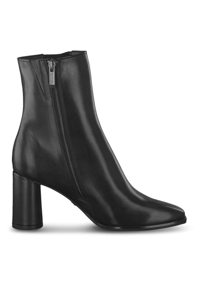 Tamaris black ankle boots with rounded heel