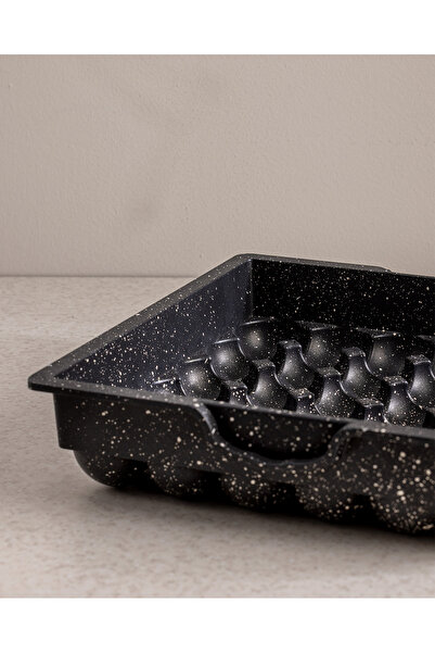 Madame Coco Formă pentru prăjituri Leoville - Negru